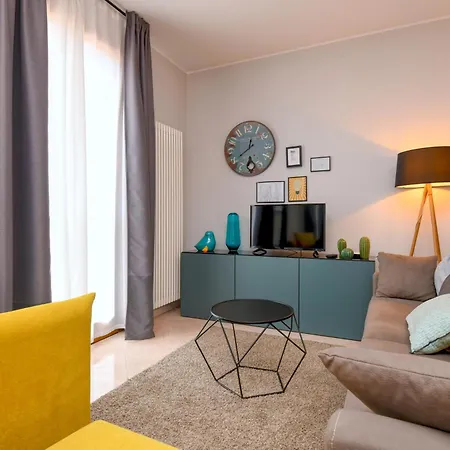 Desenzanoloft Le Chateau De Margot Апартаменты *