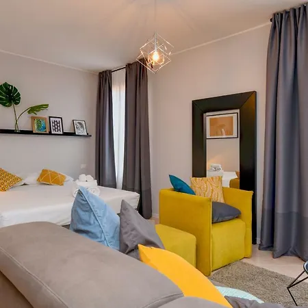 Desenzanoloft Le Chateau De Margot Апартаменты *