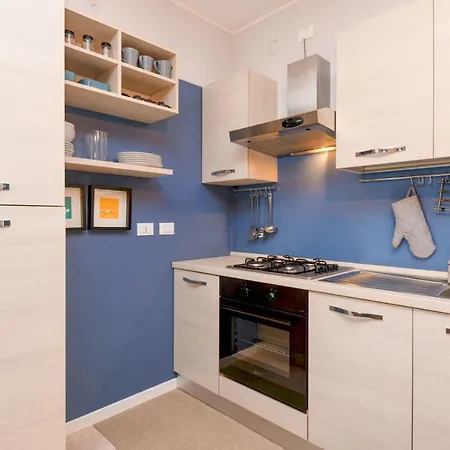 Desenzanoloft Le Chateau De Margot * Дезенцано-дель-Гарда